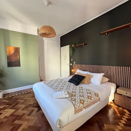 Apartmán Premium Saldanha Espacosa, Com Ar-condicionado, Tv E Banheiro Privativo *